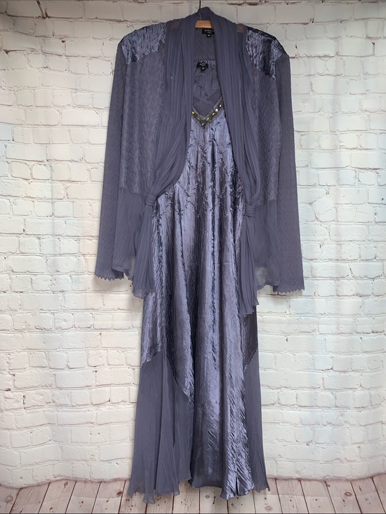 Komarov Dresses & Skirts - NWOT KomaRov 2 Piece Lavender Jeweled Charmeuse Chiffon Dress Jacket SizeM